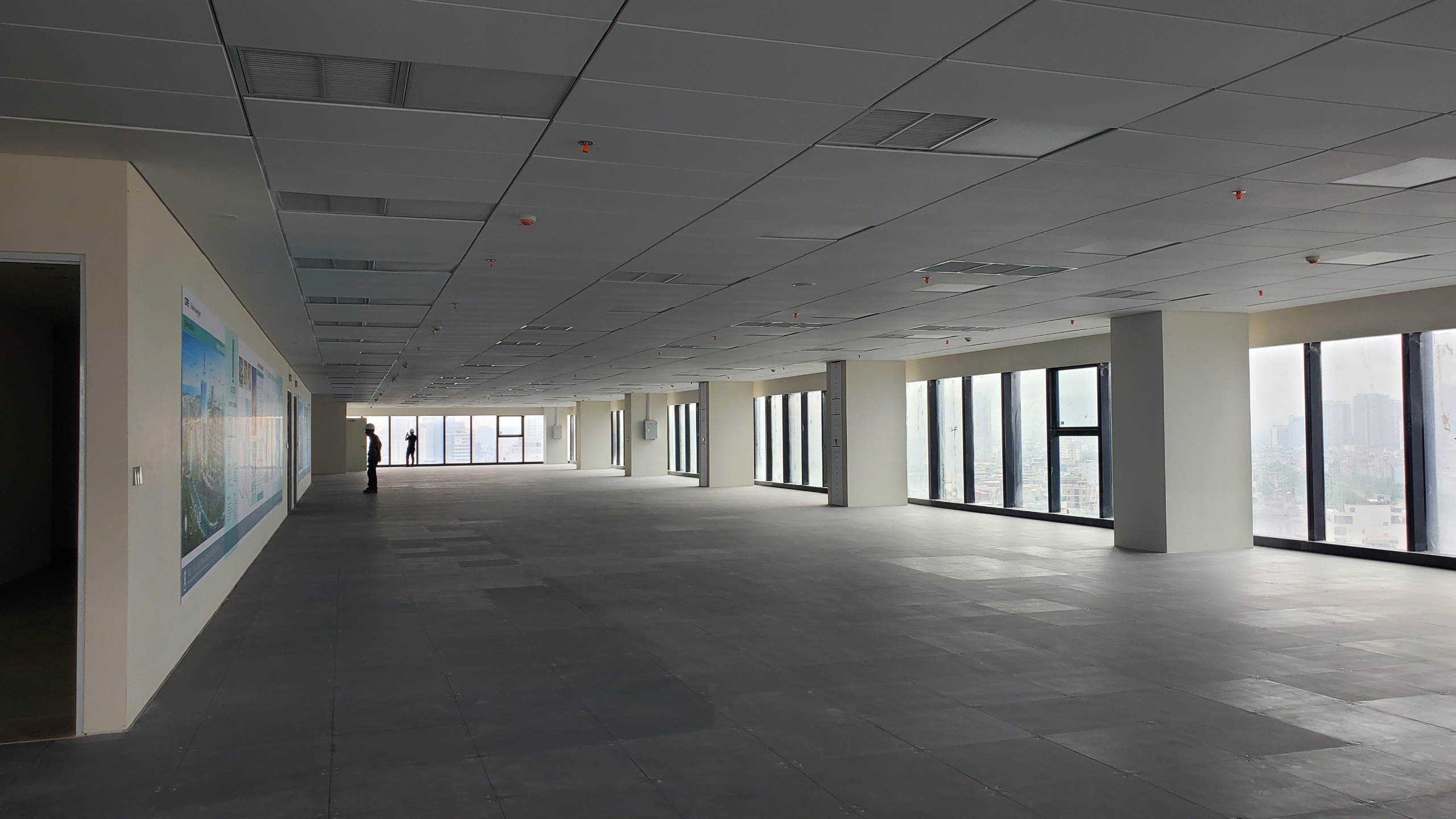 Cho thuê văn phòng logistics, 400m2 tại tòa Vinaconex Tower, Láng Hạ, Đống Đa - Ảnh chính
